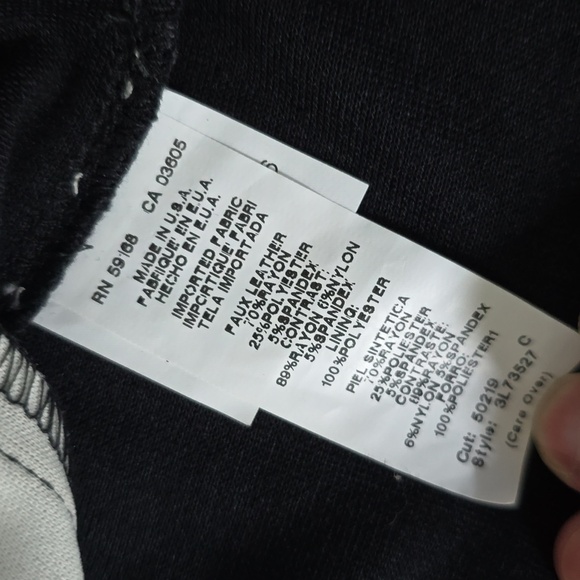 Karen Kane Sleeveless Dress - Picture 5 of 12